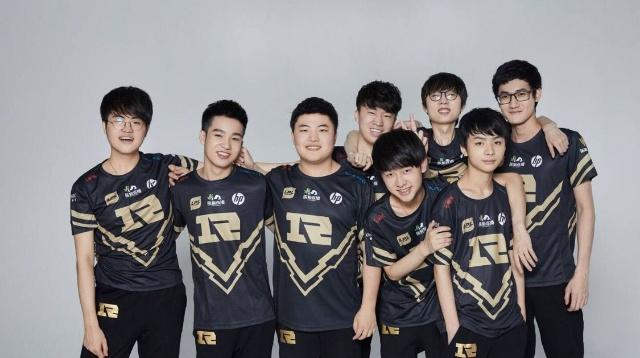 同时也为青 同时也为青